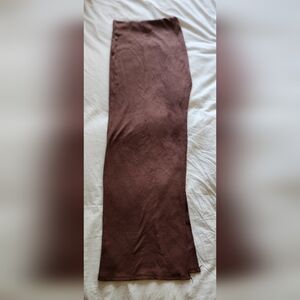 Windsor Elegant Ribbed Brown Women's Skirt With Slit